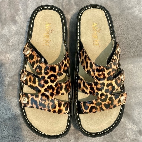 Alegria Dinah Leather Slip-On Sandals with Adjustable Strap Size 39 (US 9) - Picture 5 of 15